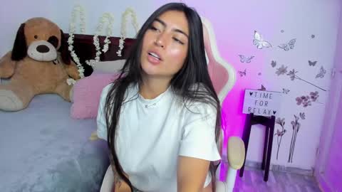 Linda  online show from March 2025 05:18:02 PM