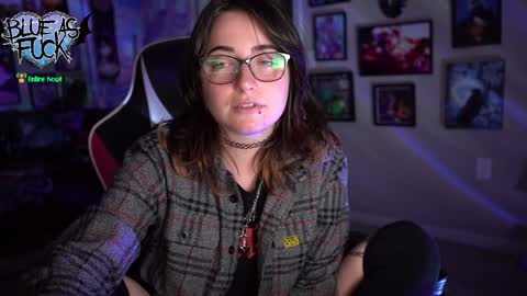 Snapshot of blueasfuck chatting on December 2024 12:51:02 AM Blue online show from December 2024 12:51:02 AM