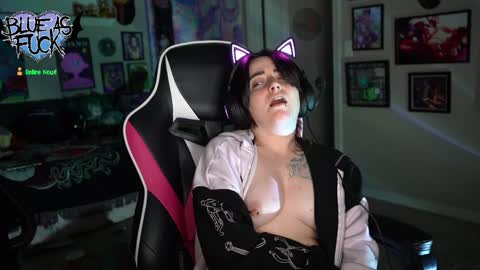 Snapshot of blueasfuck chatting on January 2025 05:28:02 AM Blue online show from January 2025 05:28:02 AM