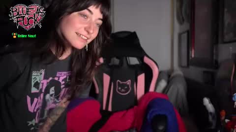 Snapshot of blueasfuck chatting on October 2025 02:25:02 AM Blue online show from October 2025 02:25:02 AM