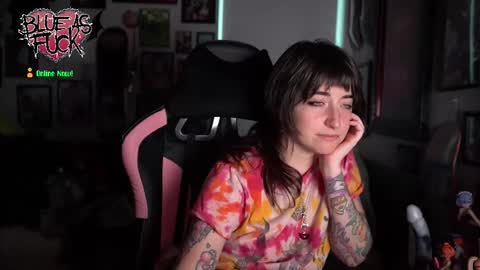 Snapshot of blueasfuck chatting on October 2025 12:33:02 AM Blue online show from October 2025 12:33:02 AM