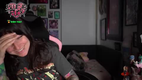 Snapshot of blueasfuck chatting on November 2025 01:04:02 AM Blue online show from November 2025 01:04:02 AM