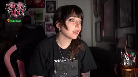 Blue online show from February 2026 01:32:01 AM