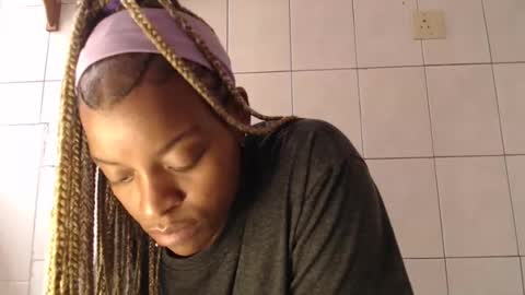 Tee online show from March 2025 11:01:02 AM