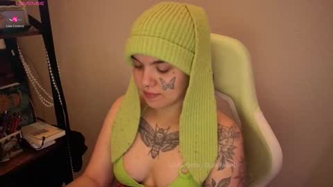 Snapshot of bluedweeb chatting on February 2026 04:31:02 AM Blue online show from February 2026 04:31:02 AM