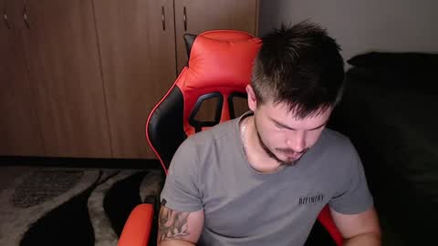 blueeyeboy0 online show from February 2025 07:21:01 PM