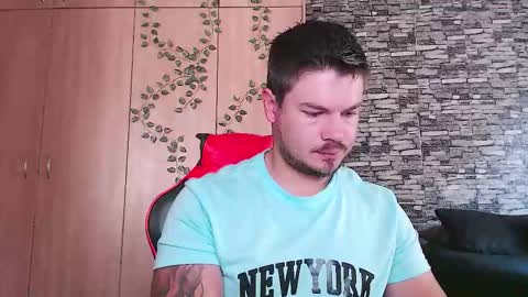 blueeyeboy0 online show from September 2025 06:59:02 AM