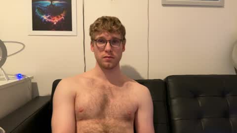 Snapshot of blueeyedtallguy chatting on December 2024 08:11:01 AM blueeyedtallguy online show from December 2024 08:11:01 AM