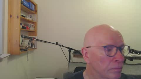 blueeyesn8 online show from December 2024 09:35:01 AM