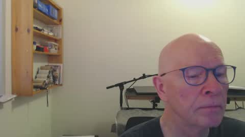 blueeyesn8 online show from December 2024 09:40:02 AM