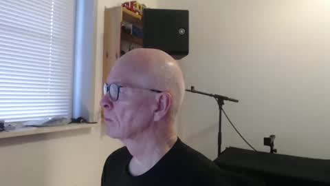 blueeyesn8 online show from November 2025 07:35:02 AM