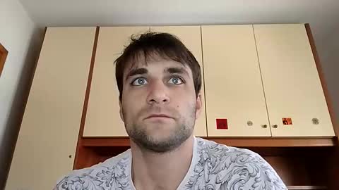 bluejoee online show from April 2026 08:18:02 AM