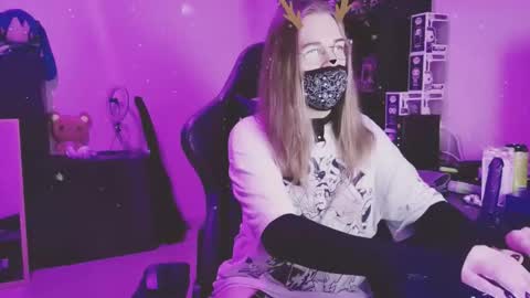 Blue online show from December 2025 10:16:01 PM