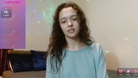 Snapshot of bluevixen7 chatting on December 2024 10:03:02 AM bluevixen7 online show from December 2024 10:03:02 AM