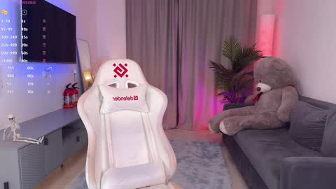 Mikki chan online show from October 2025 11:51:02 AM