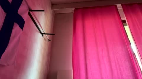 Delle online show from April 2026 04:59:02 AM