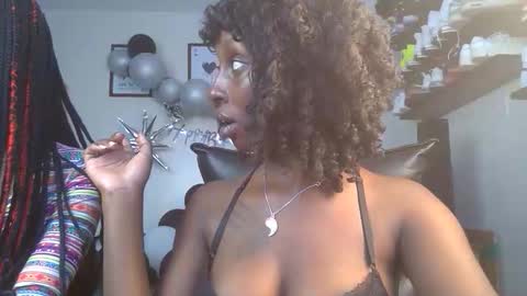 Belle online show from November 2025 08:25:02 AM