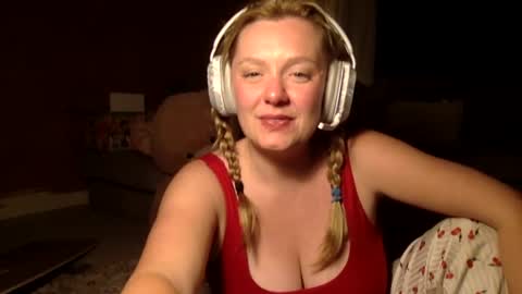 blushing_bonnie online show from June 2026 07:44:01 AM
