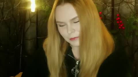 blushing_star online show from January 2026 03:58:01 PM