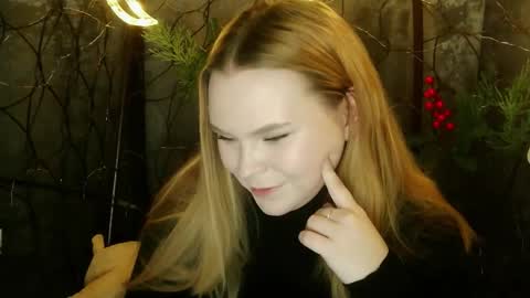 blushing_star online show from February 2026 04:11:02 PM