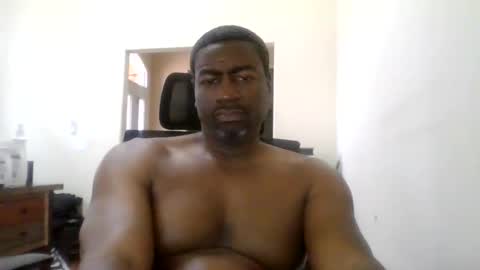 Snapshot of bluuthunder1914 chatting on June 2026 05:24:02 PM bluuthunder1914 online show from June 2026 05:24:02 PM
