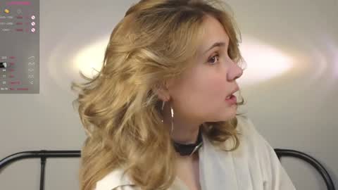 Snapshot of blytheaven chatting on December 2024 04:37:01 PM Erica online show from December 2024 04:37:01 PM