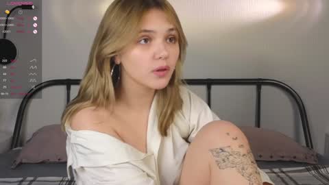 Snapshot of blytheaven chatting on December 2024 08:07:02 PM Erica online show from December 2024 08:07:02 PM