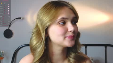 Snapshot of blytheaven chatting on December 2024 11:14:02 PM Erica online show from December 2024 11:14:02 PM