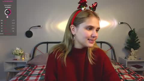 Snapshot of blytheaven chatting on December 2024 08:14:02 PM Erica online show from December 2024 08:14:02 PM