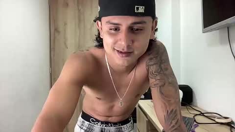 Bob  INDEPENDENT MODEL online show from September 2025 02:12:02 AM