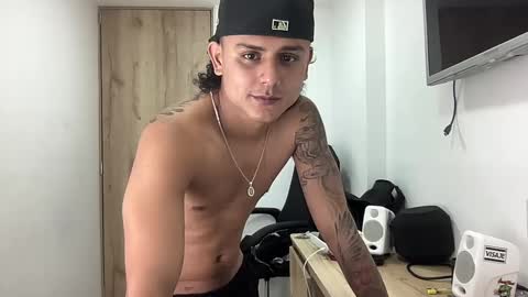 Bob  INDEPENDENT MODEL online show from September 2025 04:38:02 AM