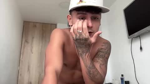 Bob  INDEPENDENT MODEL online show from February 2026 06:25:02 PM