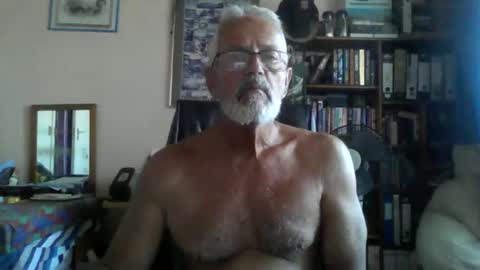 Bobbgud online show from May 2026 01:49:02 PM