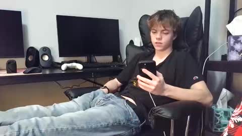 bobby72738 online show from November 2025 04:34:02 AM