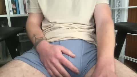 bobbybrownshoozz online show from December 2024 10:24:02 AM