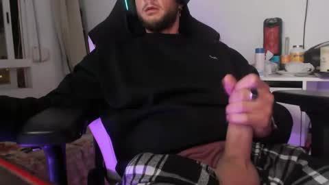 Snapshot of bodyking69 chatting on January 2025 07:04:01 PM bodyking69 online show from January 2025 07:04:01 PM