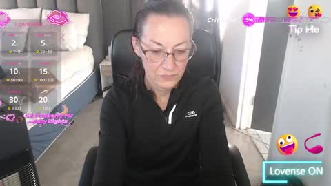Snapshot of boeslaboes chatting on May 2026 05:56:02 AM Ningifun couple online show from May 2026 05:56:02 AM