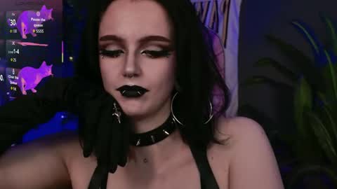 Snapshot of bogemabella chatting on May 2026 10:58:01 PM Your Mistress Bella online show from May 2026 10:58:01 PM