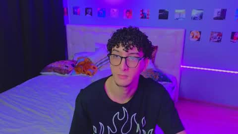 Snapshot of boicute chatting on February 2025 01:02:01 AM ALEXPVT IS OPEN online show from February 2025 01:02:01 AM