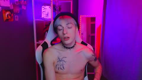 Snapshot of boicute chatting on February 2025 12:19:01 AM ALEXPVT IS OPEN online show from February 2025 12:19:01 AM