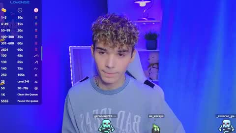 Snapshot of boicute chatting on March 2025 06:33:01 PM ALEXPVT IS OPEN online show from March 2025 06:33:01 PM