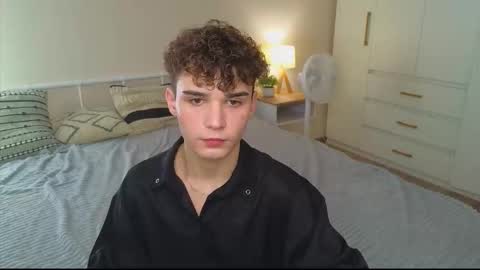 Snapshot of boicute chatting on October 2025 08:54:02 AM ALEXPVT IS OPEN online show from October 2025 08:54:02 AM