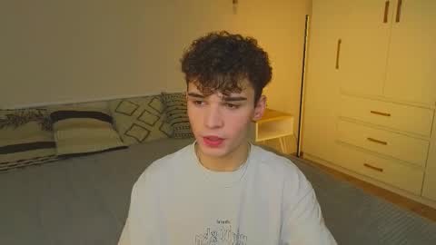 Snapshot of boicute chatting on October 2025 06:58:02 AM ALEXPVT IS OPEN online show from October 2025 06:58:02 AM