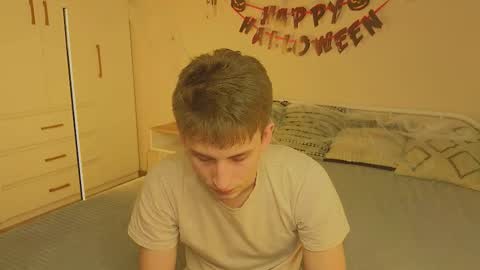 Snapshot of boicute chatting on October 2025 06:04:02 AM ALEXPVT IS OPEN online show from October 2025 06:04:02 AM