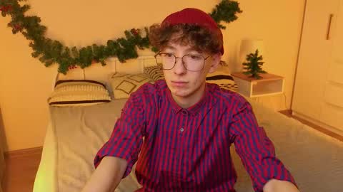 Snapshot of boicute chatting on November 2025 01:24:02 PM ALEXPVT IS OPEN online show from November 2025 01:24:02 PM