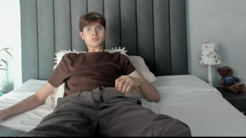 Snapshot of boleyn_lovell chatting on January 2025 12:52:01 PM Boleyn online show from January 2025 12:52:01 PM