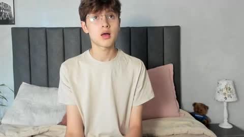 Snapshot of boleyn_lovell chatting on January 2025 12:07:01 PM Boleyn online show from January 2025 12:07:01 PM