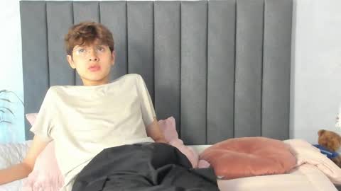 Snapshot of boleyn_lovell chatting on January 2025 11:48:02 AM Boleyn online show from January 2025 11:48:02 AM