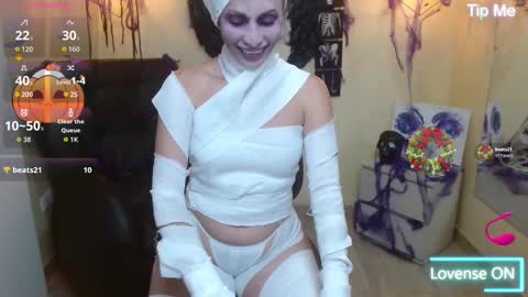 Paris online show from October 2025 12:05:02 AM