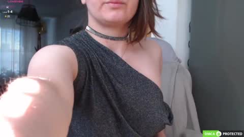 Luthien online show from December 2024 12:56:02 PM